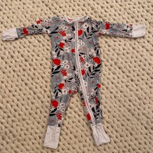 ittle sleepies 0-3 month floral one piece zipper pajamas